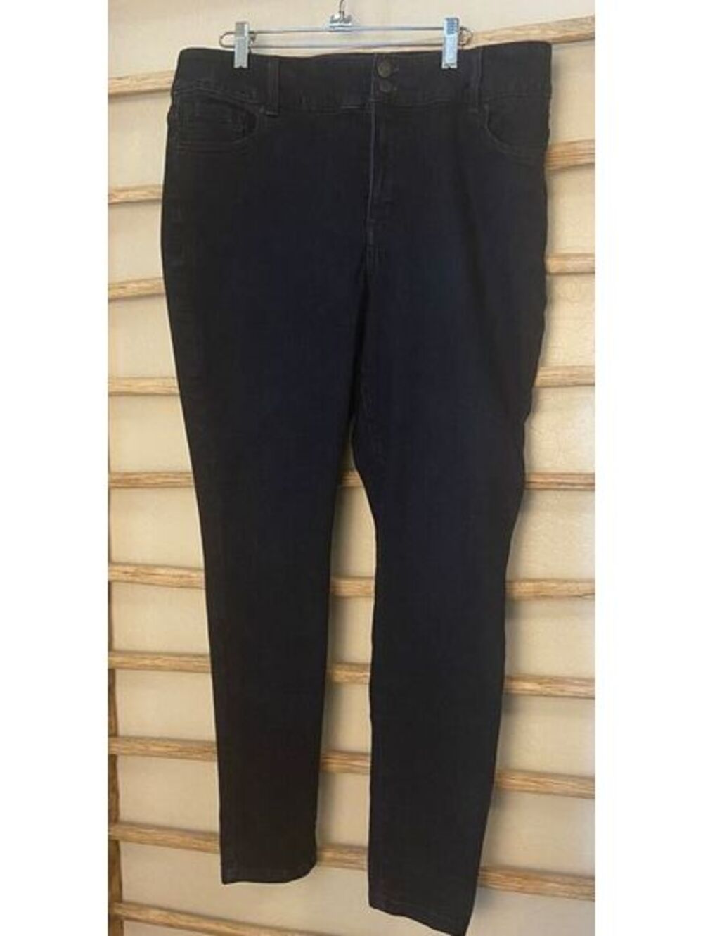 Lane Bryant Black High-Rise Skinny Jeans Size 18